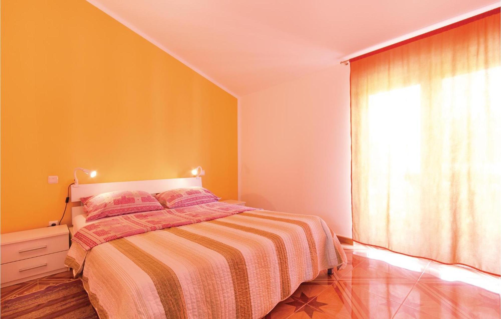 Stunning Home In Betiga With Wifi Barbariga Exterior photo